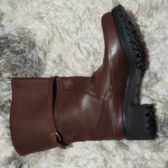 Authentic Prada Milano boots - Picture 3 of 12